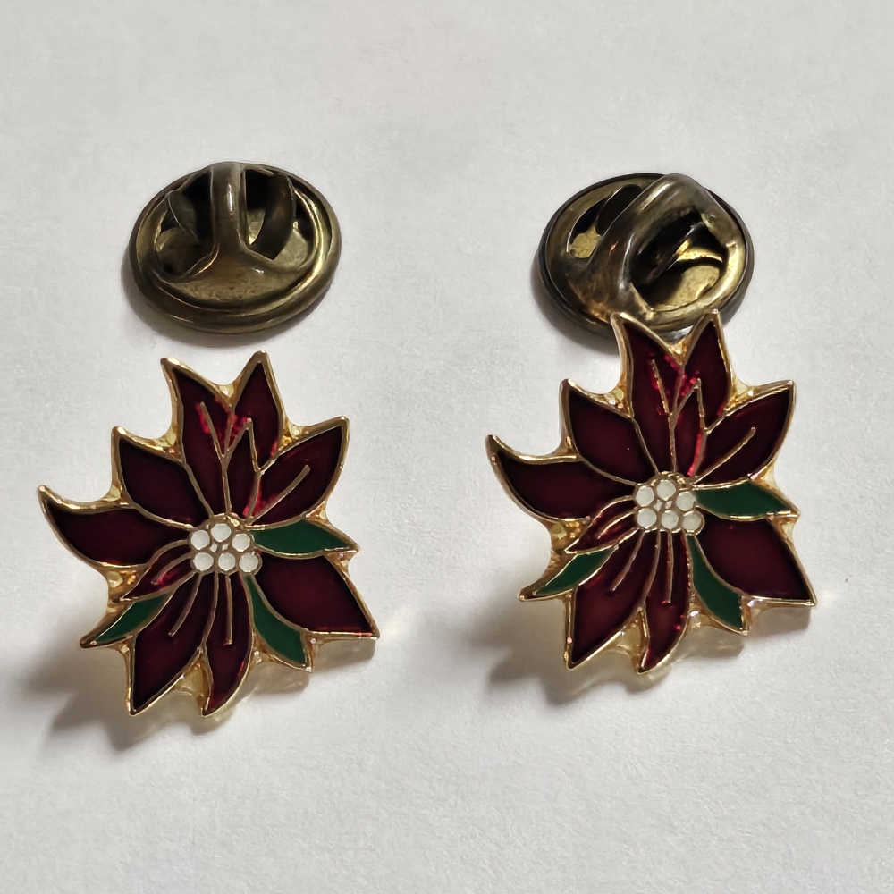 Poinsetta Flower Lapel Pin Set of 2 Vintage Christmas Red Green Gold Toned .75"